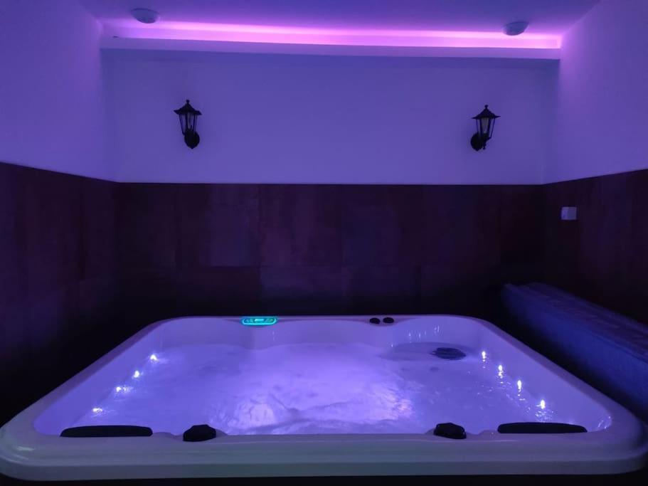#Fer Rever 63# Spa # Тиерс Екстериор снимка